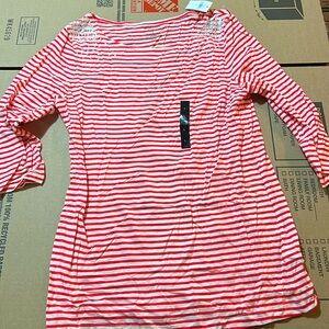Banana Republic- New with tag - Size Large 
Women’s top. 
Never worn.
